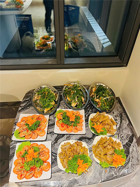 Ảnh đặt cỗ 49 ngày ở cầu giấy