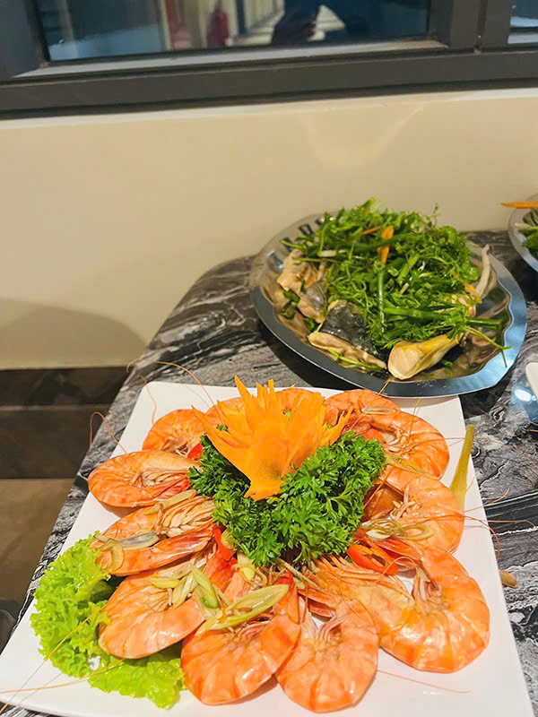 đặt cỗ 8 tháng 3 ở cầu giấy