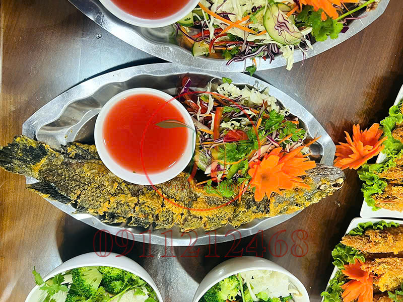 Đặt cỗ tất niên ở Mai Dịch