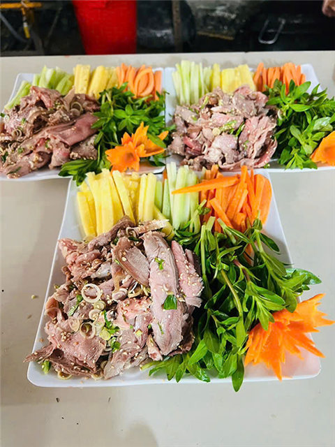 Ảnh đặt cỗ trung thu ở cầu giấy