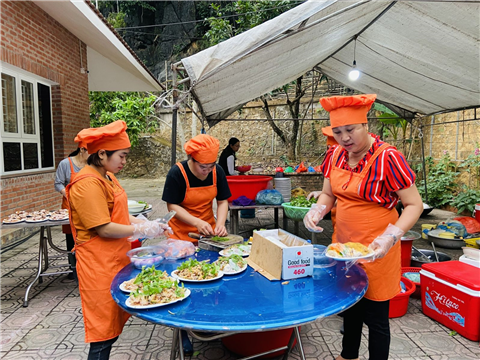 Ảnh Đặt cỗ trung thu ở Dịch Vọng