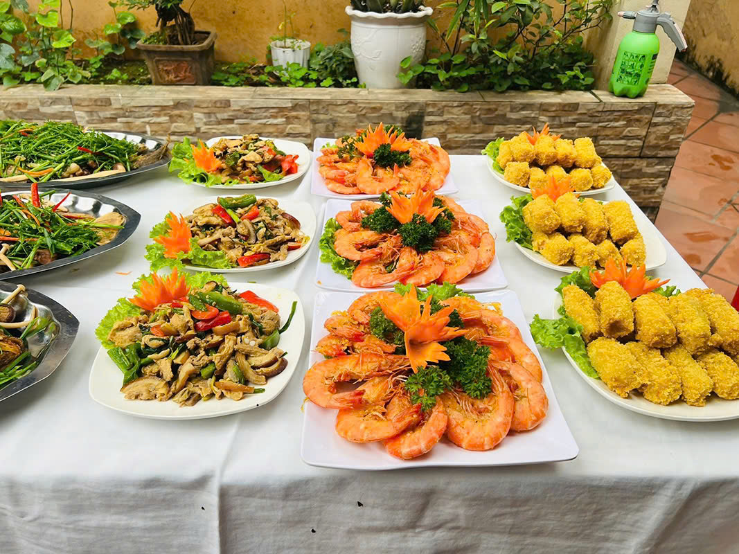 Đặt cỗ sinh nhật ở Trung Hòa